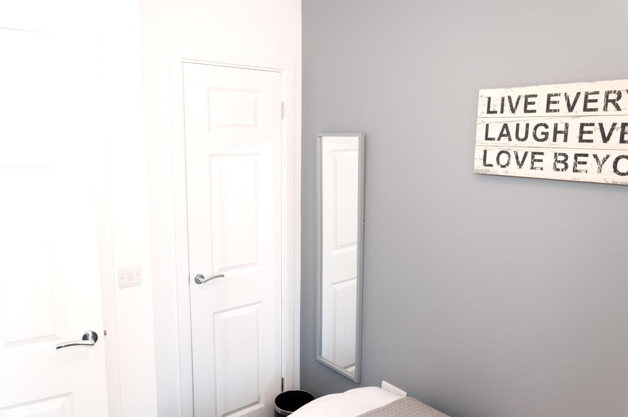 Riverside Stays, Modern House Stays, Shefford, Bedfordshire Ngoại thất bức ảnh