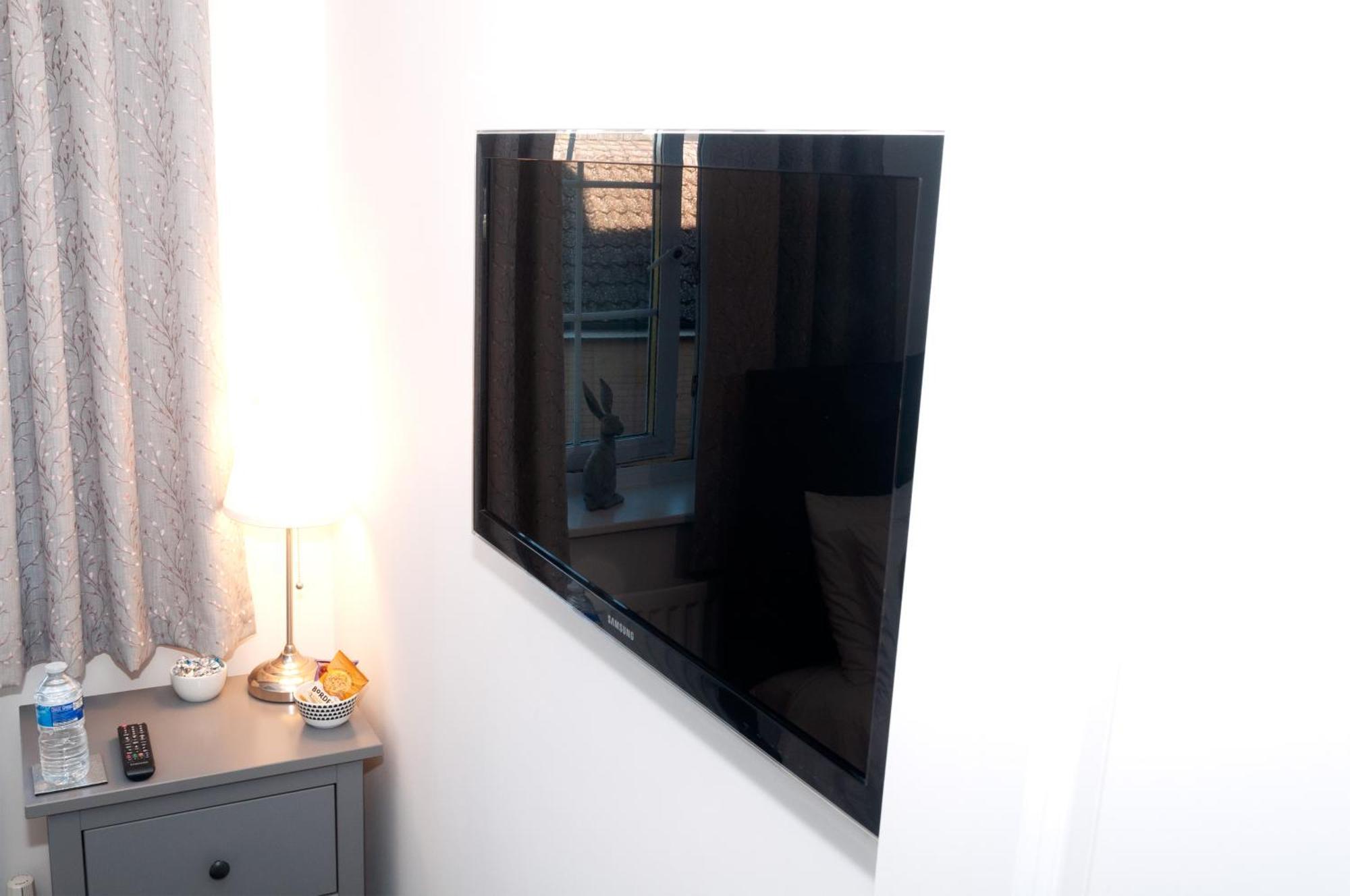 Riverside Stays, Modern House Stays, Shefford, Bedfordshire Ngoại thất bức ảnh